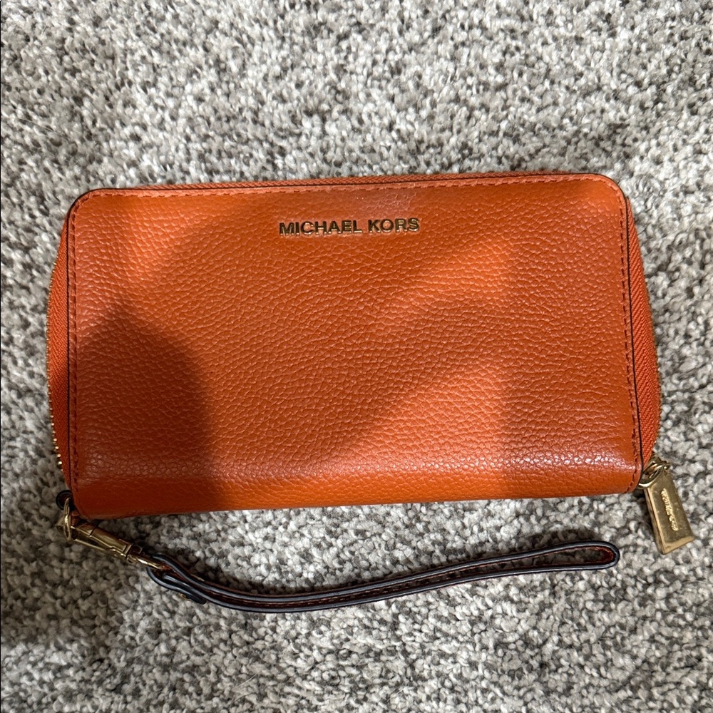 Michael Kors Tangerine Wristlet